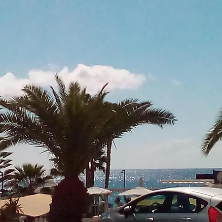 2 Bedrooms In Los Cristianos Lejlighed *
