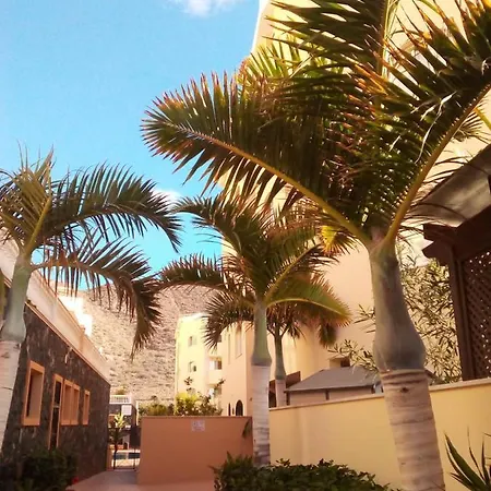 2 Bedrooms In Los Cristianos