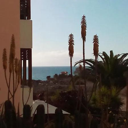 2 Bedrooms In Los Cristianos * Los Cristianos (Tenerife)