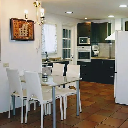 2 Bedrooms In Los Cristianos Lejlighed *